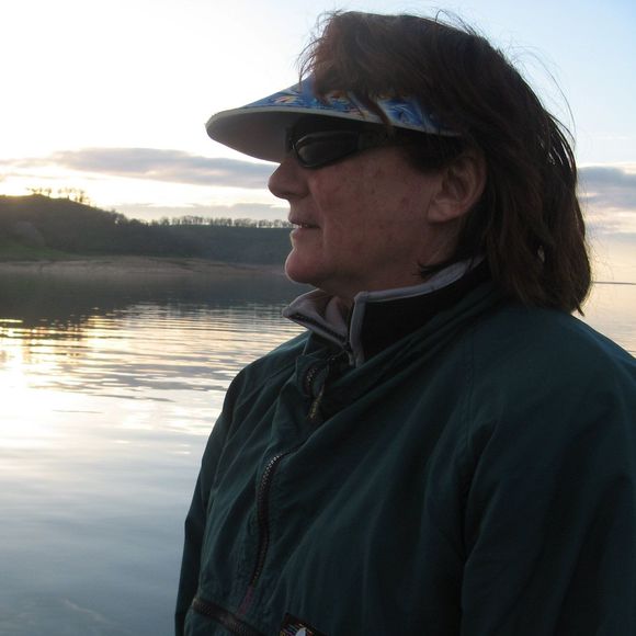 Meet your Posher, Sharon - Picture 1 of 1